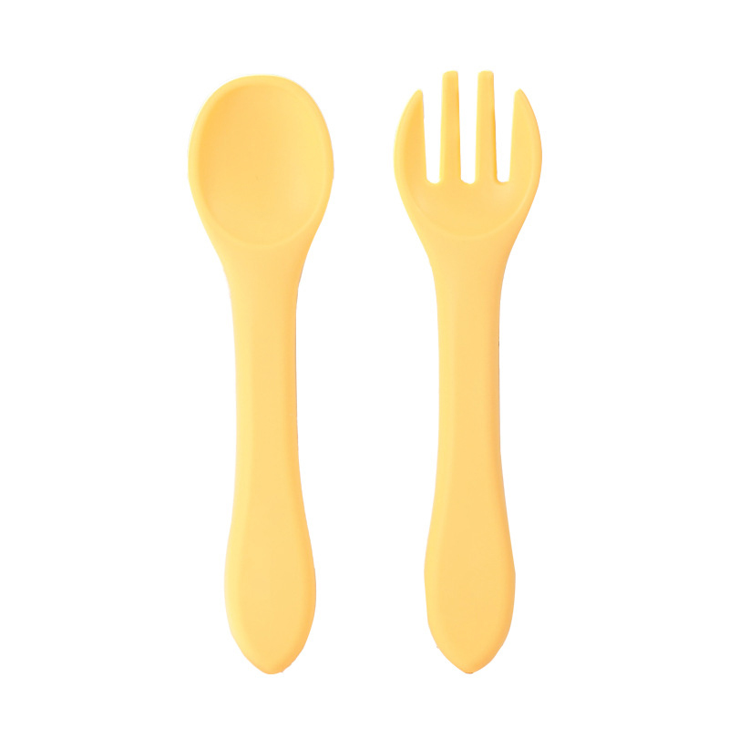 Silikoniset haarukat ja lusikat