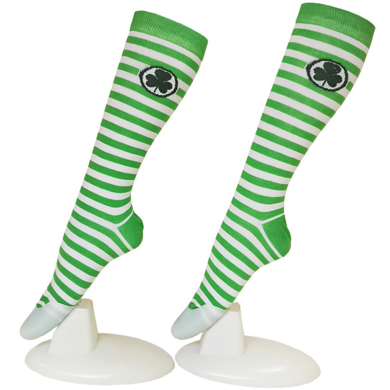 Pyhän Patrickin Shamrock Irlannin raidallinen polvi -sukat